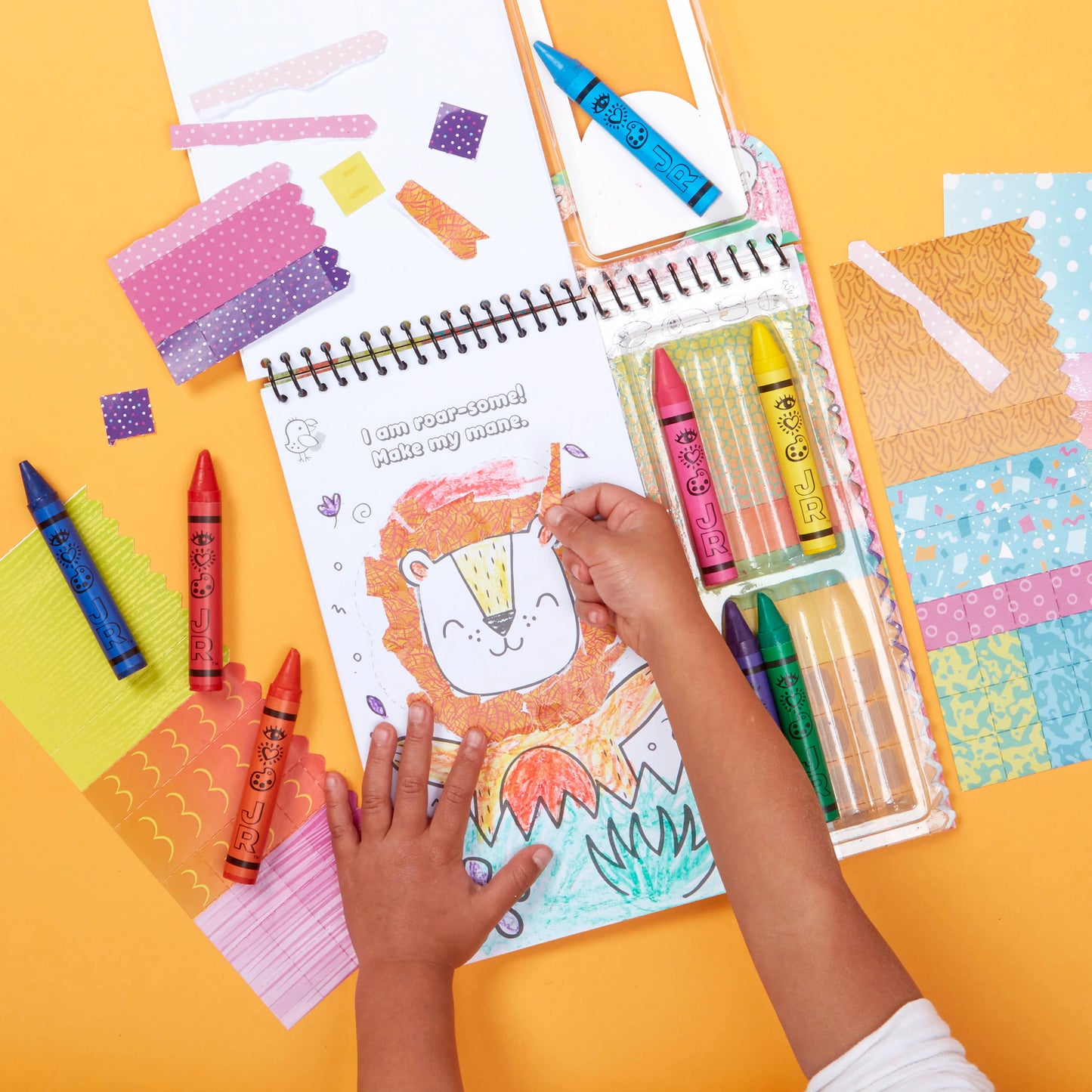 Art Kit (Ages 3+) IHeartArt Jr Art on the Go! Safari Collage